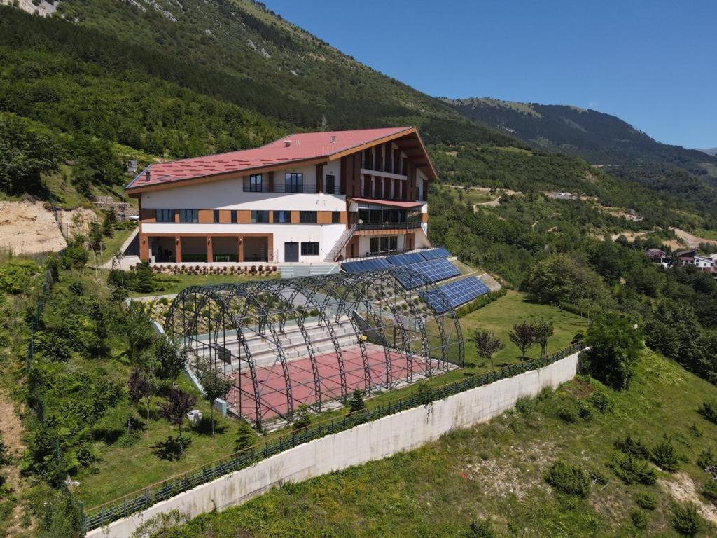Abi Green Hotel Prevalle Призрен Екстериор снимка