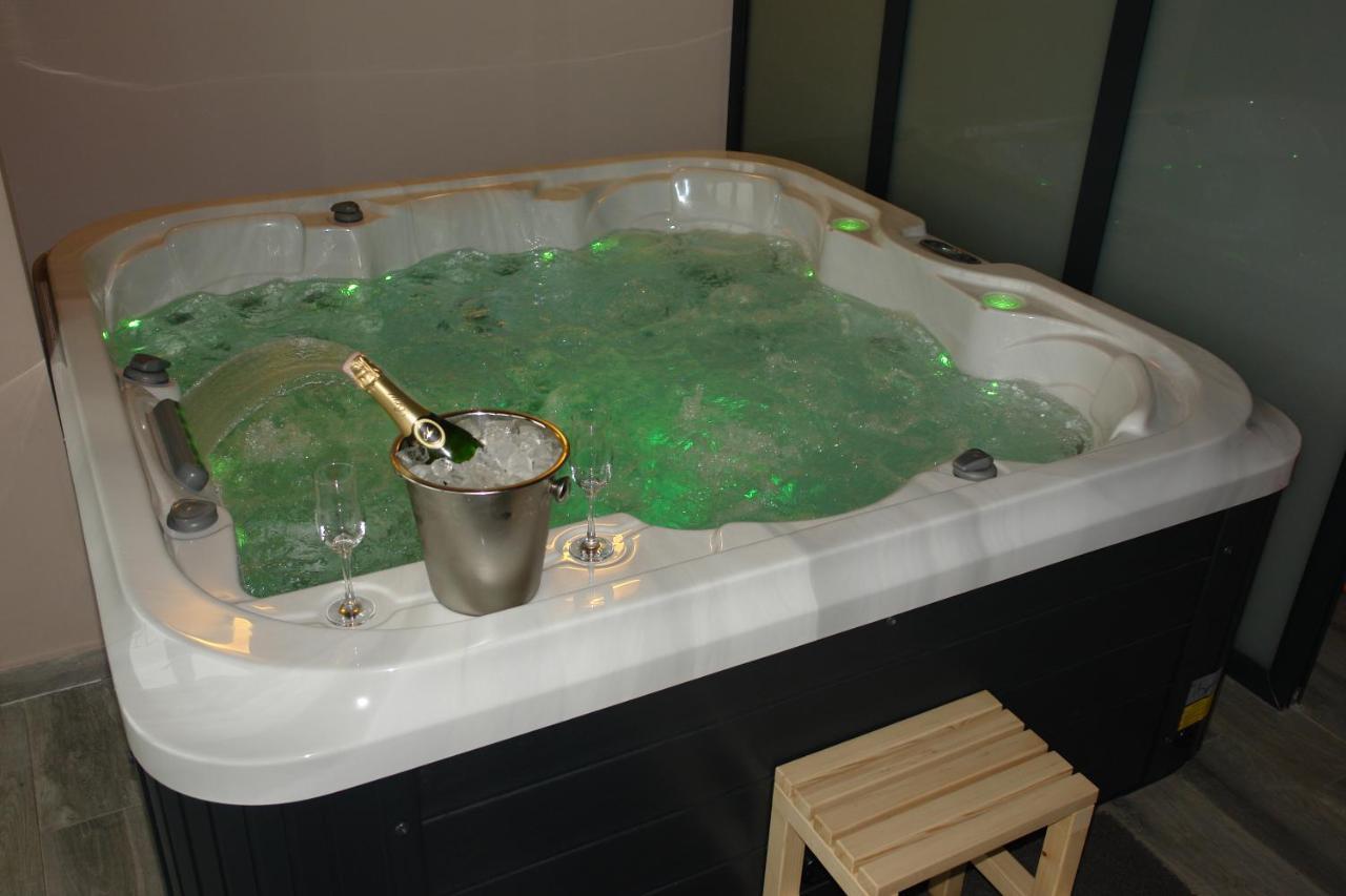 Abi Green Hotel Prevalle Призрен Екстериор снимка