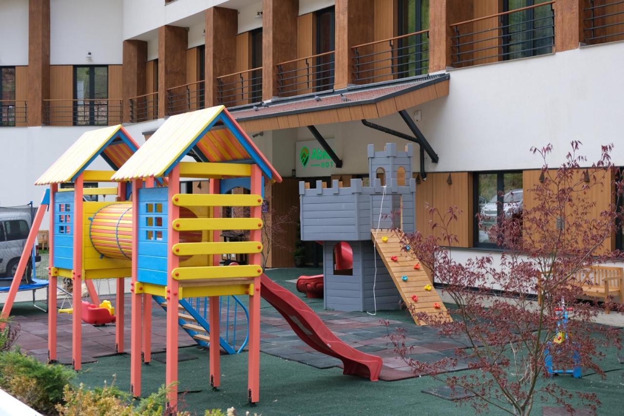 Abi Green Hotel Prevalle Призрен Екстериор снимка