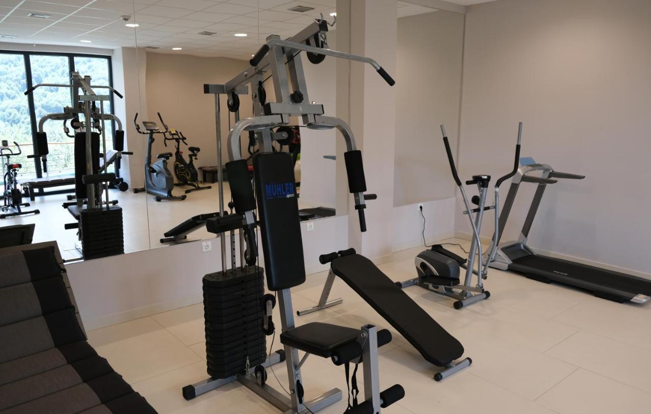 Abi Green Hotel Prevalle Призрен Екстериор снимка